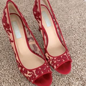 Gorgeous Pumps By Betsy Johnson